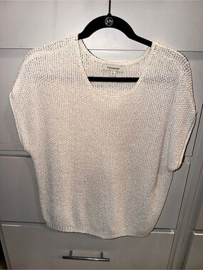 francesca's Cream Knit Sweater Size Large Like New